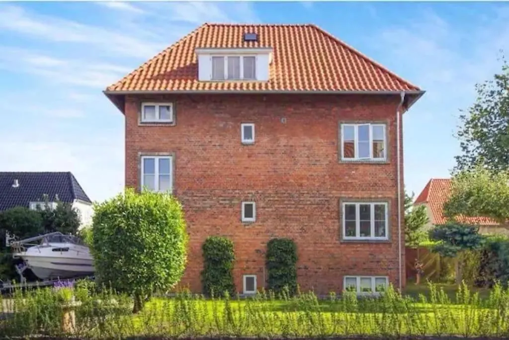 Close To Centrum, Beach And Subway Copenaghen
